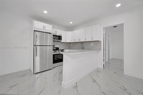Casa en alquiler en Palmetto Bay, Florida, 2 dormitorios, 88.26 m2 № 2074865 - foto 10