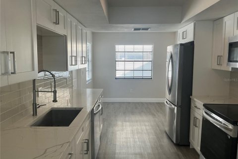 Villa ou maison à louer à Largo, Floride: 3 chambres, 126.07 m2 № 1886334 - photo 8