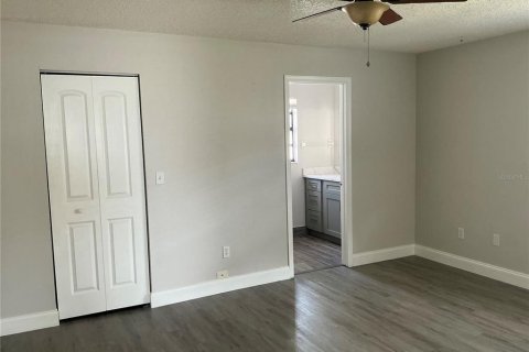 Villa ou maison à louer à Largo, Floride: 3 chambres, 126.07 m2 № 1886334 - photo 10
