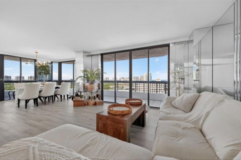 Condo à Aventura, Floride, 2 chambres  № 2017281