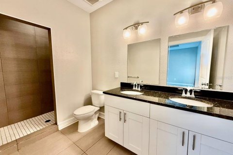 Townhouse in Tampa, Florida 3 bedrooms, 175.4 sq.m. № 1911145 - photo 22