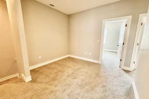 Townhouse in Tampa, Florida 3 bedrooms, 175.4 sq.m. № 1911145 - photo 17