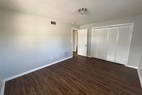 House in Clearwater, Florida 3 bedrooms, 137.59 sq.m. № 1771509 - photo 9