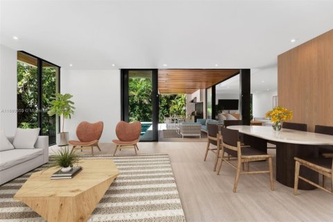 Villa ou maison à vendre à Miami, Floride: 5 chambres, 347.08 m2 № 1930270 - photo 3