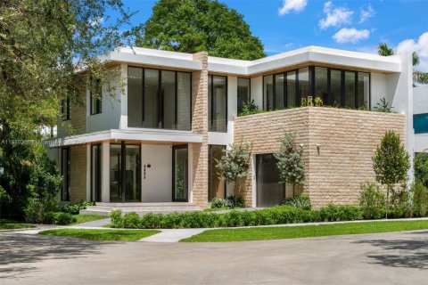 Villa ou maison à vendre à Miami, Floride: 5 chambres, 347.08 m2 № 1930270 - photo 21