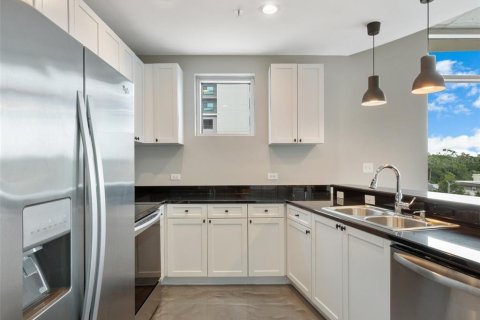 Condominio en alquiler en Orlando, Florida, 3 dormitorios, 175.03 m2 № 1887133 - foto 19