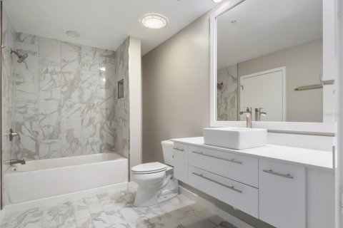 Condominio en alquiler en Orlando, Florida, 3 dormitorios, 175.03 m2 № 1887133 - foto 27