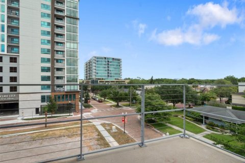 Condominio en alquiler en Orlando, Florida, 3 dormitorios, 175.03 m2 № 1887133 - foto 28