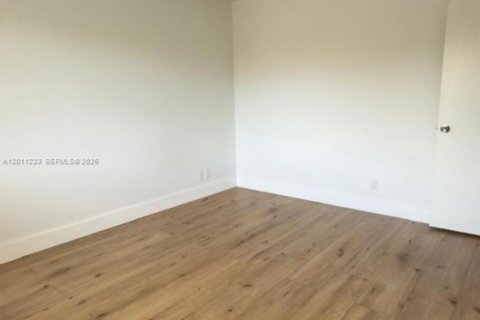 Condo in Weston, Florida, 2 bedrooms № 2075257 - photo 21