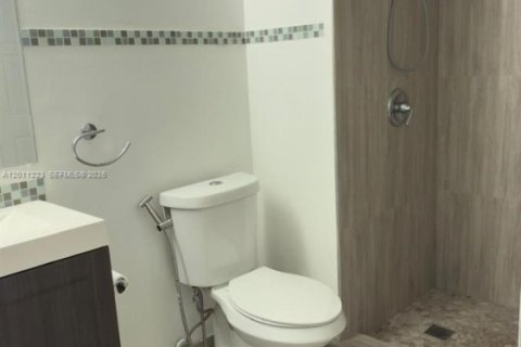 Condo in Weston, Florida, 2 bedrooms № 2075257 - photo 17