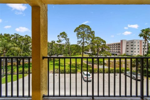 Condominio en alquiler en Saint Petersburg, Florida, 2 dormitorios, 92.9 m2 № 1851140 - foto 6