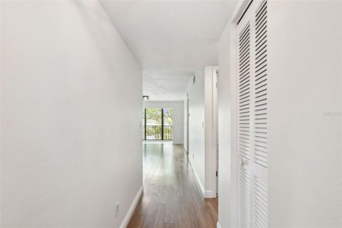 Condominio en alquiler en Saint Petersburg, Florida, 2 dormitorios, 92.9 m2 № 1851140 - foto 8