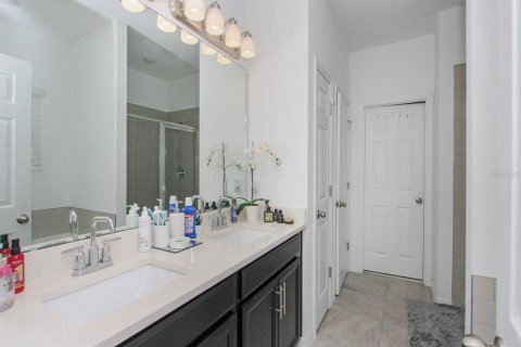 Casa en venta en Orlando, Florida, 3 dormitorios, 170.75 m2 № 1877194 - foto 18