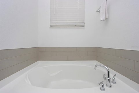 Casa en venta en Orlando, Florida, 3 dormitorios, 170.75 m2 № 1877194 - foto 19