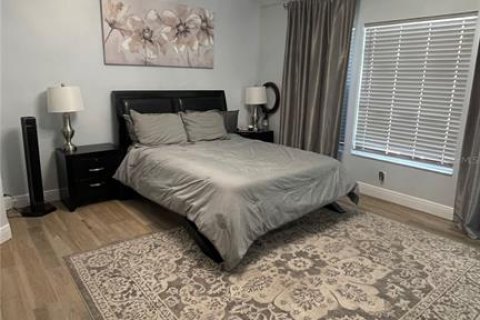Adosado en alquiler en Pinellas Park, Florida, 2 dormitorios, 117.89 m2 № 1910215 - foto 18