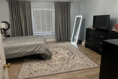 Adosado en alquiler en Pinellas Park, Florida, 2 dormitorios, 117.89 m2 № 1910215 - foto 17