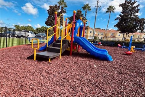 Casa en alquiler en Poinciana, Florida, 3 dormitorios, 165.09 m2 № 1917196 - foto 22