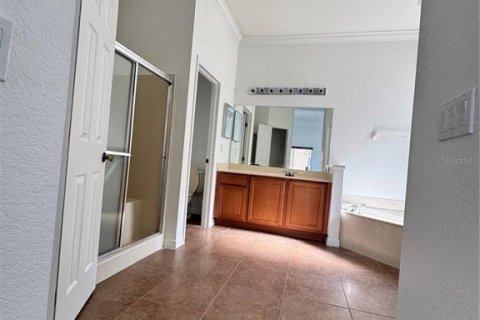Casa en alquiler en Poinciana, Florida, 3 dormitorios, 165.09 m2 № 1917196 - foto 12