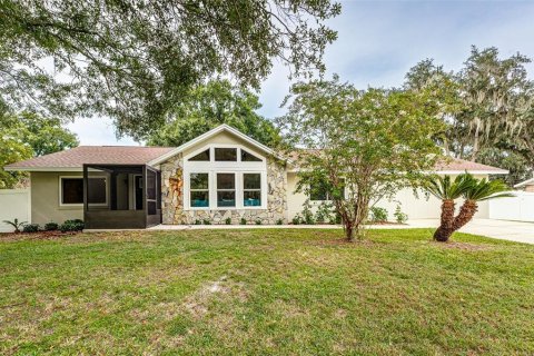 Villa ou maison à Lakeland, Floride 3 chambres, 211.26 m2 № 2312882