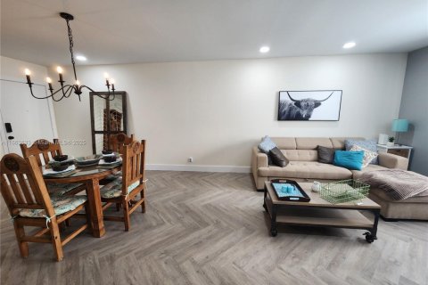 Condominio en venta en Oakland Park, Florida, 1 dormitorio, 65.87 m2 № 1374376 - foto 16