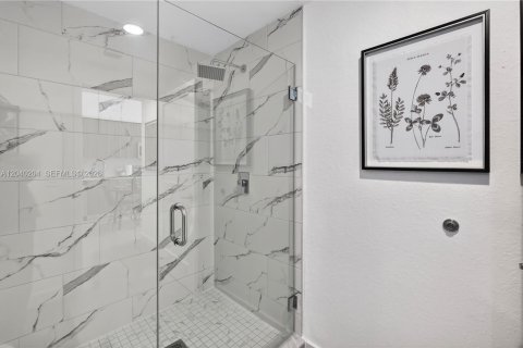 Villa ou maison à louer à Hollywood, Floride: 1 chambre № 2087335 - photo 27