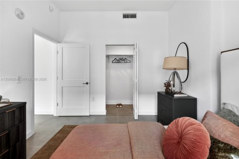 Villa ou maison à louer à Hollywood, Floride: 1 chambre № 2087335 - photo 4