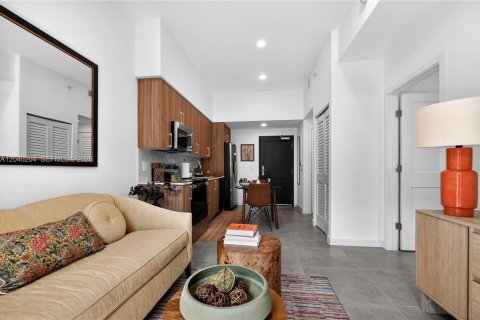 Villa ou maison à louer à Hollywood, Floride: 1 chambre № 2087335 - photo 12