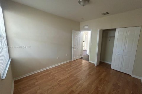 Touwnhouse à louer à Homestead, Floride: 3 chambres, 128.02 m2 № 1890452 - photo 10