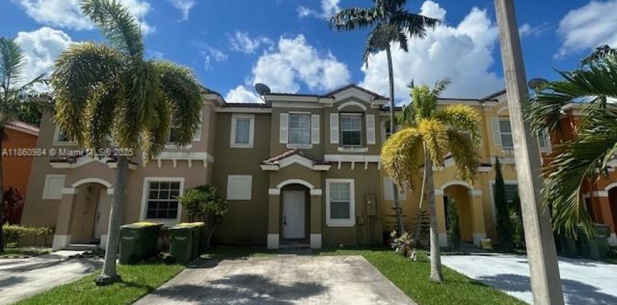 Touwnhouse à Homestead, Floride 3 chambres, 128.02 m2 № 1890452