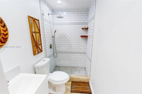 Купить виллу или дом в Хомстед, Флорида 7 спален, 306.02м2, № 1971135 - фото 30