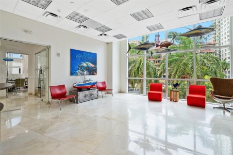 Propiedad comercial en venta en Fort Lauderdale, Florida № 1861528 - foto 7