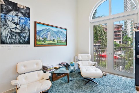 Propiedad comercial en venta en Fort Lauderdale, Florida № 1861528 - foto 10