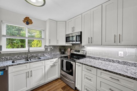 Touwnhouse à vendre à Ormond Beach, Floride: 3 chambres, 124.86 m2 № 1903752 - photo 9