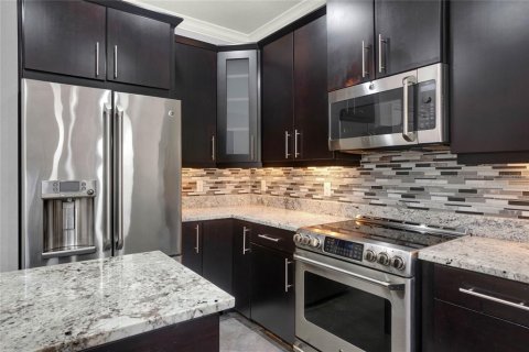 Townhouse in Sanford, Florida 4 bedrooms, 213.49 sq.m. № 1603218 - photo 8