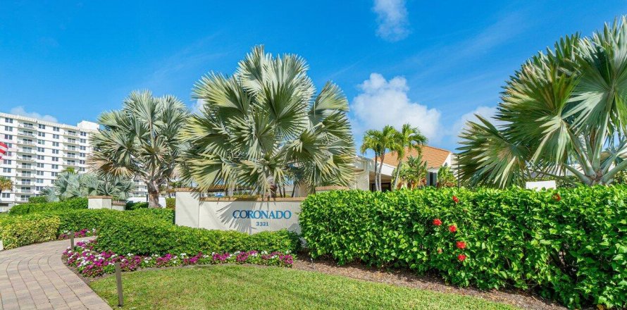 Condo in Highland Beach, Florida, 2 bedrooms  № 914150