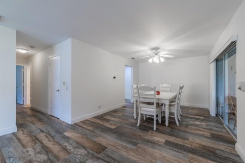 Купить кондоминиум в Бойнтон-Бич, Флорида 8 комнат, 115.01м2, № 2082587 - фото 10
