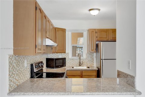 Copropriété à vendre à Miami, Floride: 1 chambre, 67.63 m2 № 1779394 - photo 8