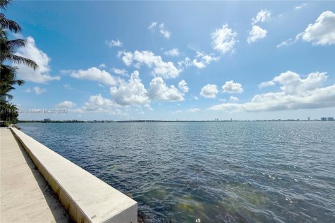 Copropriété à vendre à Miami, Floride: 1 chambre, 67.63 m2 № 1779394 - photo 18