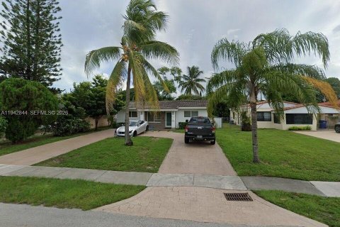 Villa ou maison à North Miami Beach, Floride 4 chambres, 144.93 m2 № 2000176