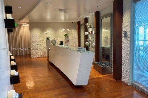 Condo in Sunny Isles Beach, Florida, 1 bedroom  № 1728523 - photo 21