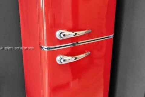 Снять в аренду кондоминиум в Майами-Бич, Флорида 35.3м2, № 1987586 - фото 14