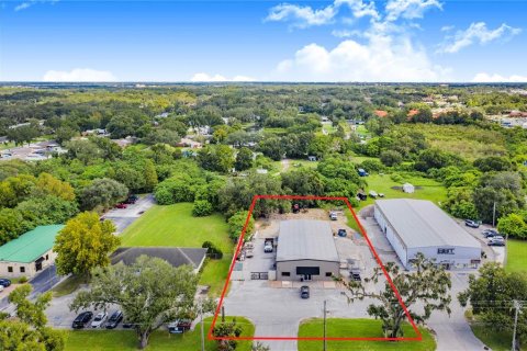 Commercial property in Lakeland, Florida 464.51 sq.m. № 1833385 - photo 1