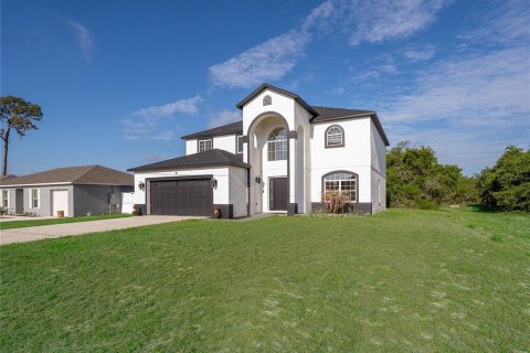 House in Poinciana, Florida 4 bedrooms, 260.68 sq.m. № 2116350