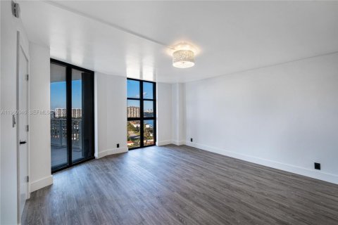 Купить кондоминиум в Майами, Флорида 2 спальни, 117.8м2, № 2023590 - фото 24