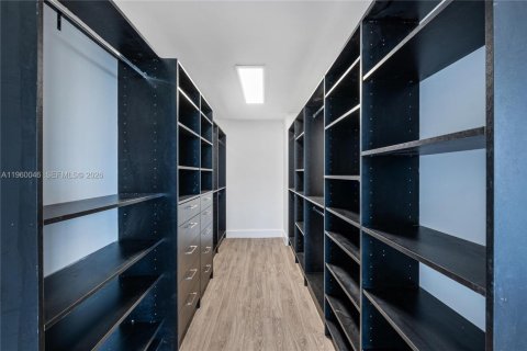 Купить кондоминиум в Майами, Флорида 2 спальни, 117.8м2, № 2023590 - фото 20