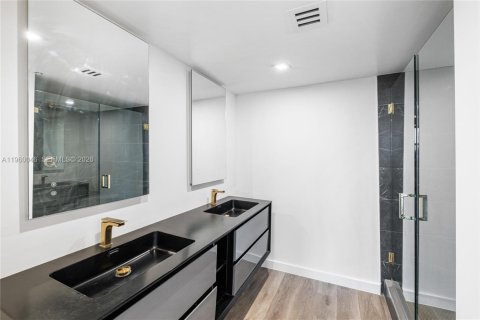Купить кондоминиум в Майами, Флорида 2 спальни, 117.8м2, № 2023590 - фото 27