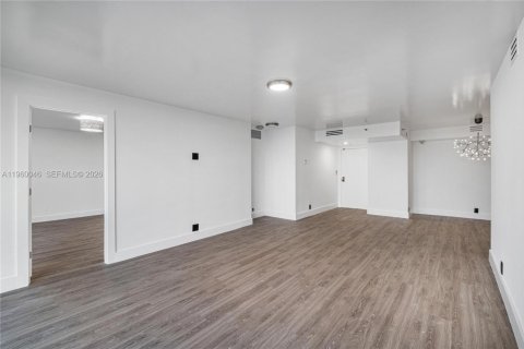 Купить кондоминиум в Майами, Флорида 2 спальни, 117.8м2, № 2023590 - фото 8