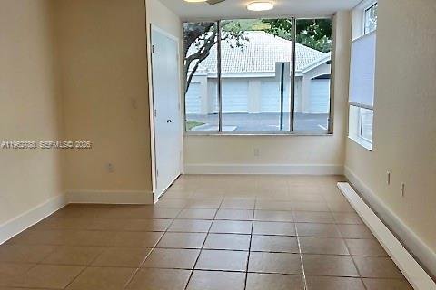 Condominio en Oakland Park, Florida, 2 dormitorios  № 2024132