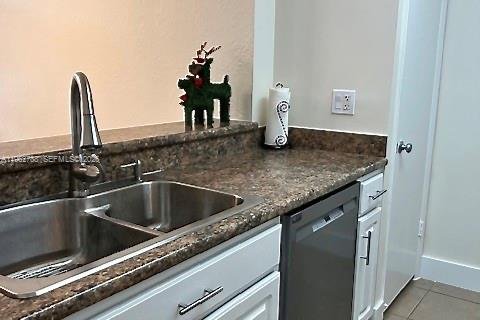 Снять в аренду кондоминиум в Окленд-Парк, Флорида 2 спальни, 96.43м2, № 2024132 - фото 5