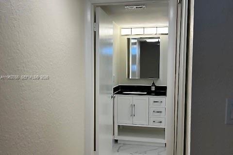 Снять в аренду кондоминиум в Окленд-Парк, Флорида 2 спальни, 96.43м2, № 2024132 - фото 7